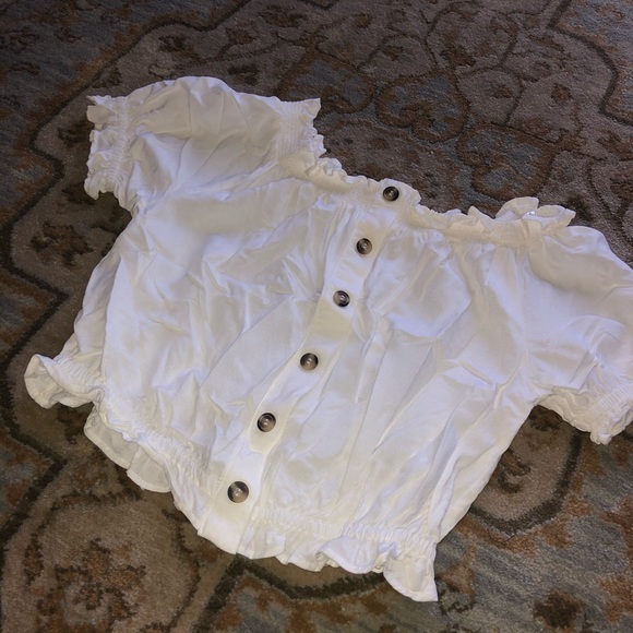 H&M Ruffle Button Up Top - Picture 3 of 3